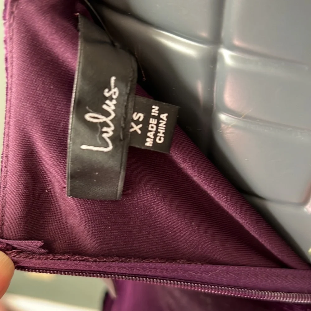 Lulu’s Living It Luxe Dark Purple Velvet Tulip Dress Size XS - Picture 7 of 9